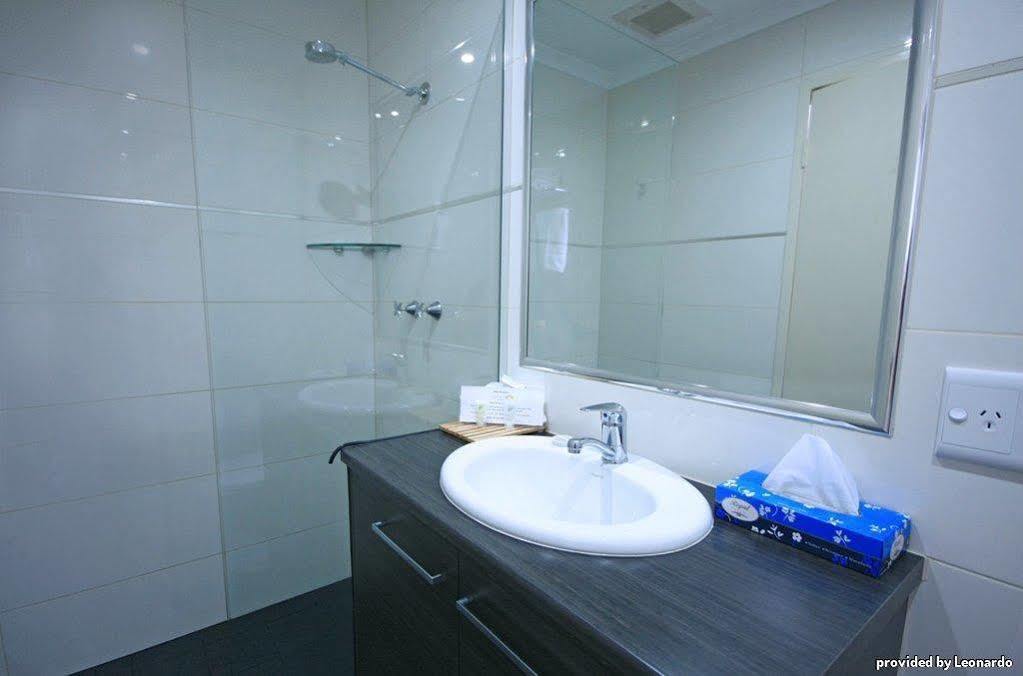 فندق كواليتي مطار داروين المظهر الخارجي الصورة Bathroom